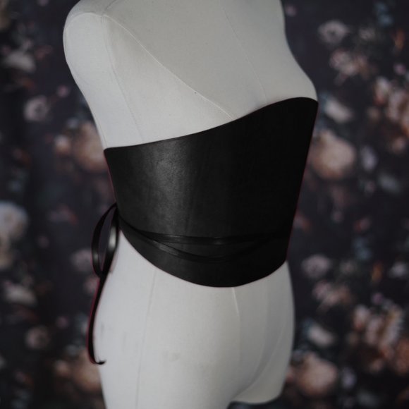 Dehanche Inspired Vachetta Leather Corset Belt with Thin Tie Straps - Picture 11 of 14